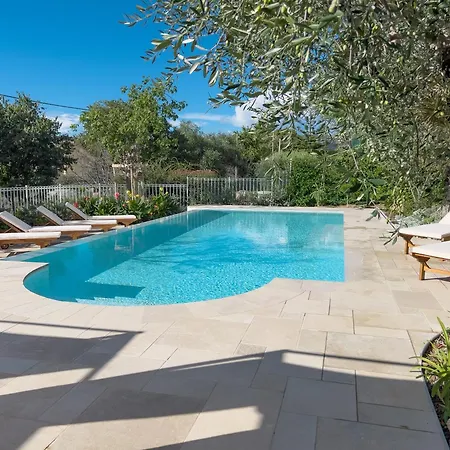 Mimosa Diano Marina: Exclusive Use Villa, Garden, Barbecue, 3 Bedrooms And 3 Bathrooms * Diano Marina