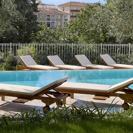 Mimosa Diano Marina: Exclusive Use Villa, Garden, Barbecue, 3 Bedrooms And 3 Bathrooms *