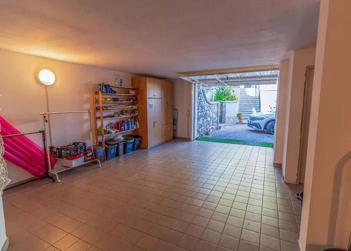 Mimosa Diano Marina: Exclusive Use Villa, Garden, Barbecue, 3 Bedrooms And 3 Bathrooms