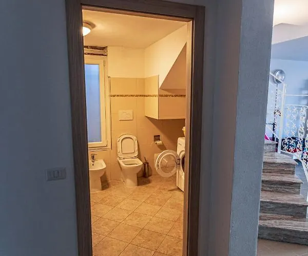 Mimosa Diano Marina: Exclusive Use Villa, Garden, Barbecue, 3 Bedrooms And 3 Bathrooms