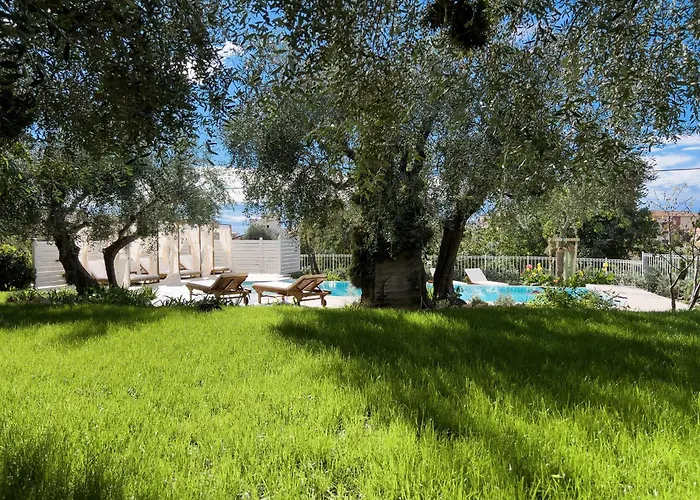 Mimosa Diano Marina: Exclusive Use Villa, Garden, Barbecue, 3 Bedrooms And 3 Bathrooms Diano Marina