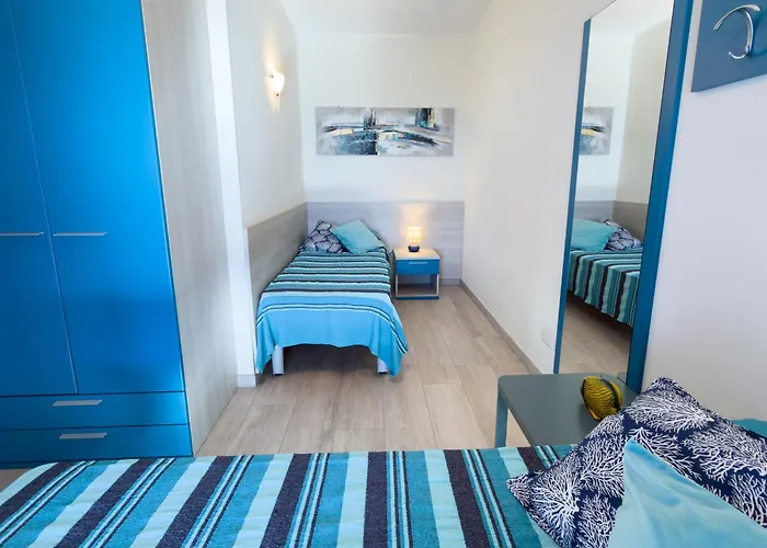 Villa Mimosa Diano Marina: Exclusive Use Villa, Garden, Barbecue, 3 Bedrooms And 3 Bathrooms Diano Marina