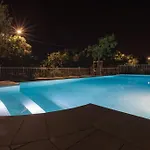 Mimosa Diano Marina: Exclusive Use Villa, Garden, Barbecue, 3 Bedrooms And 3 Bathrooms Villa Diano Marina