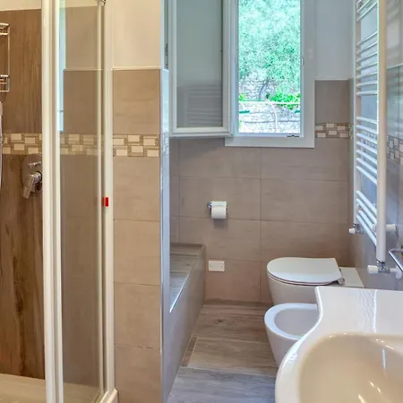 Mimosa Diano Marina: Exclusive Use Villa, Garden, Barbecue, 3 Bedrooms And 3 Bathrooms Villa Diano Marina