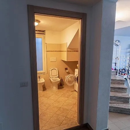 Mimosa Diano Marina: Exclusive Use Villa, Garden, Barbecue, 3 Bedrooms&3 Bathrooms