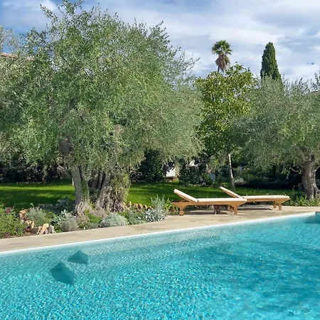 Villa Mimosa Diano Marina: Exclusive Use Villa, Garden, Barbecue, 3 Bedrooms And 3 Bathrooms Diano Marina