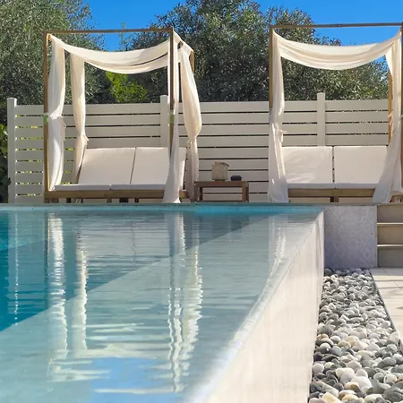 Mimosa Diano Marina: Exclusive Use Villa, Garden, Barbecue, 3 Bedrooms And 3 Bathrooms Вилла Диано-Марина