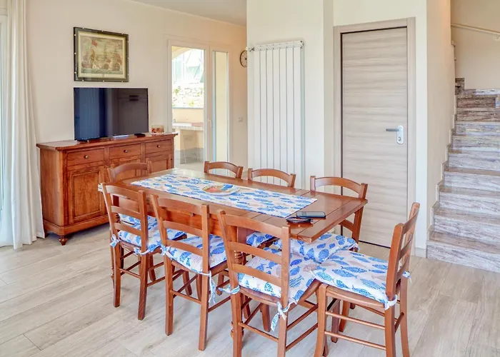 Mimosa Diano Marina: Exclusive Use Villa, Garden, Barbecue, 3 Bedrooms And 3 Bathrooms *