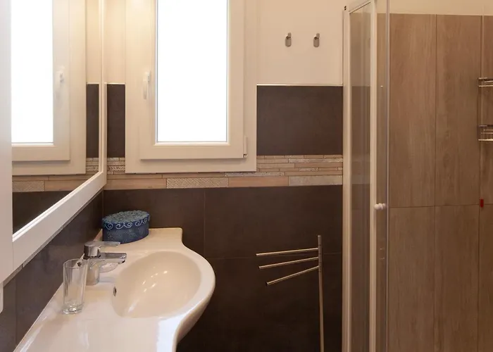 Villa Mimosa Diano Marina: Exclusive Use Villa, Garden, Barbecue, 3 Bedrooms And 3 Bathrooms *