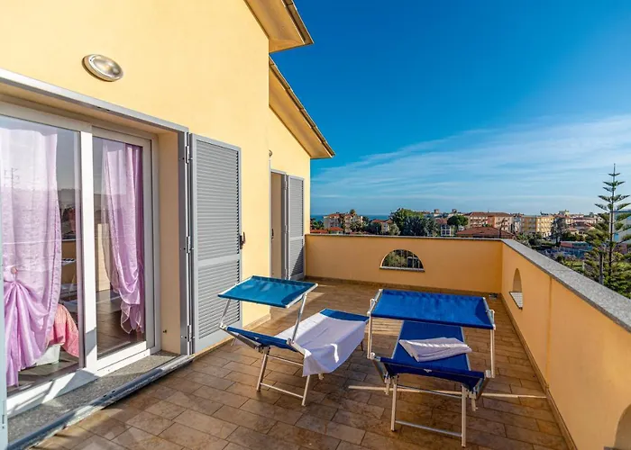 Villa Mimosa Diano Marina: Exclusive Use Villa, Garden, Barbecue, 3 Bedrooms And 3 Bathrooms