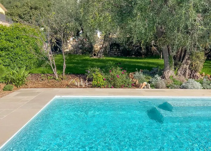 Mimosa Diano Marina: Exclusive Use Villa, Garden, Barbecue, 3 Bedrooms And 3 Bathrooms