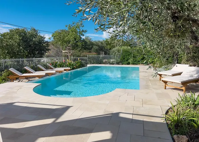 Mimosa Diano Marina: Exclusive Use Villa, Garden, Barbecue, 3 Bedrooms And 3 Bathrooms * Diano Marina