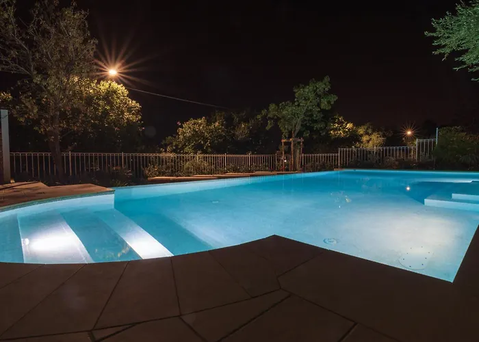 Mimosa Diano Marina: Exclusive Use Villa, Garden, Barbecue, 3 Bedrooms And 3 Bathrooms Villa Diano Marina