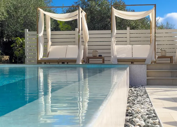 Mimosa Diano Marina: Exclusive Use Villa, Garden, Barbecue, 3 Bedrooms And 3 Bathrooms Villa Diano Marina