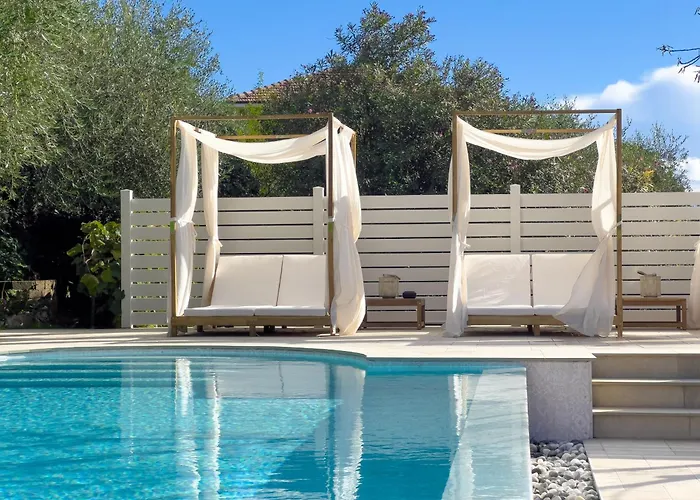 Villa Mimosa Diano Marina: Exclusive Use Villa, Garden, Barbecue, 3 Bedrooms And 3 Bathrooms *