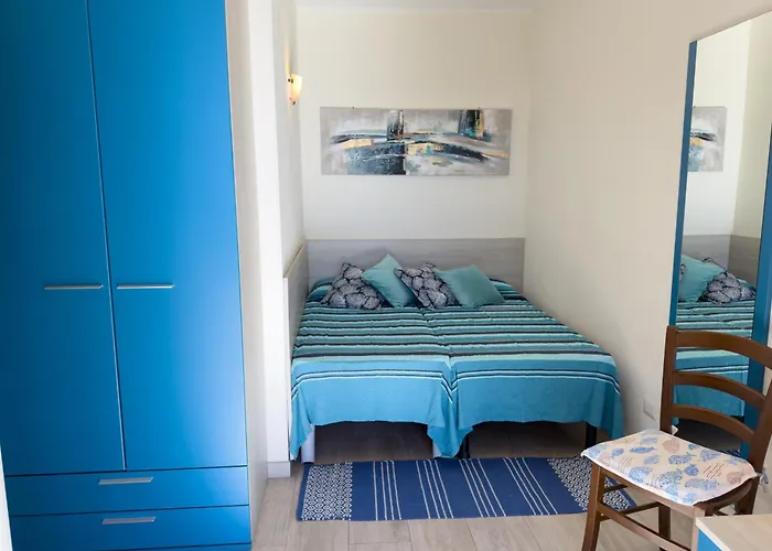 Villa Mimosa Diano Marina: Exclusive Use Villa, Garden, Barbecue, 3 Bedrooms And 3 Bathrooms Diano Marina